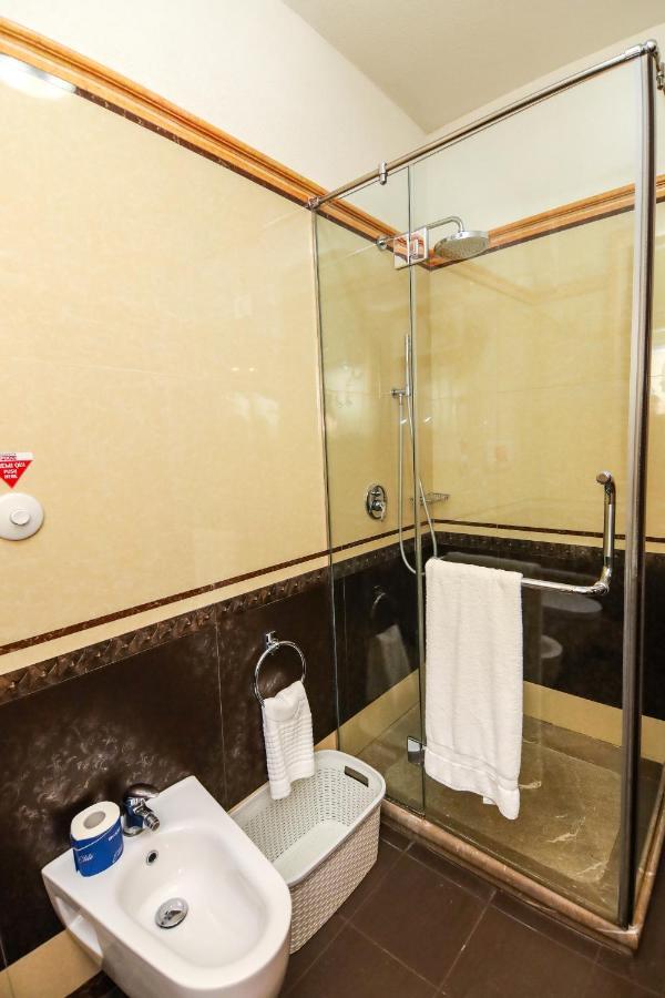 Brilant Antik Center Hotel Tirana Kültér fotó