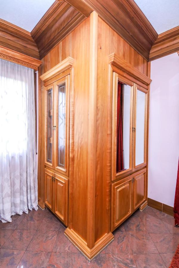 Brilant Antik Center Hotel Tirana Kültér fotó