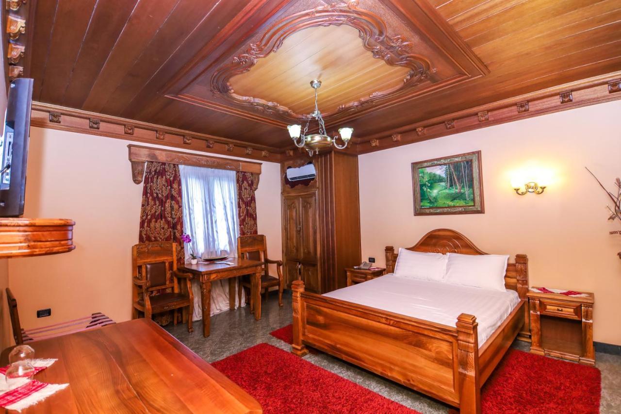 Brilant Antik Center Hotel Tirana Kültér fotó