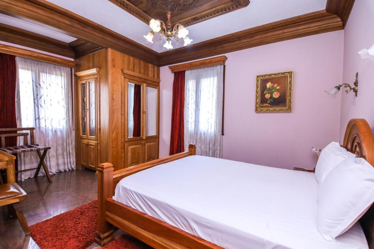 Brilant Antik Center Hotel Tirana Kültér fotó